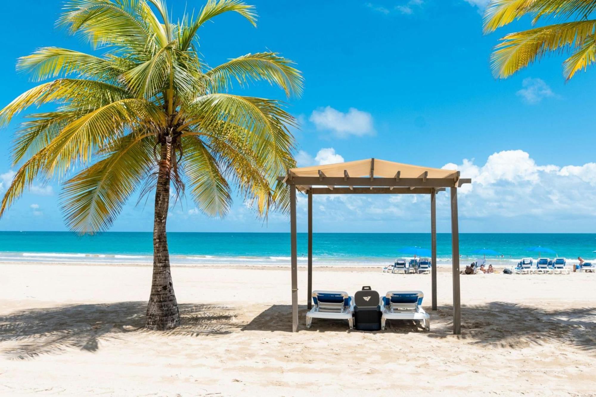 Courtyard By Marriott Isla Verde Beach Resort San Juan Extérieur photo