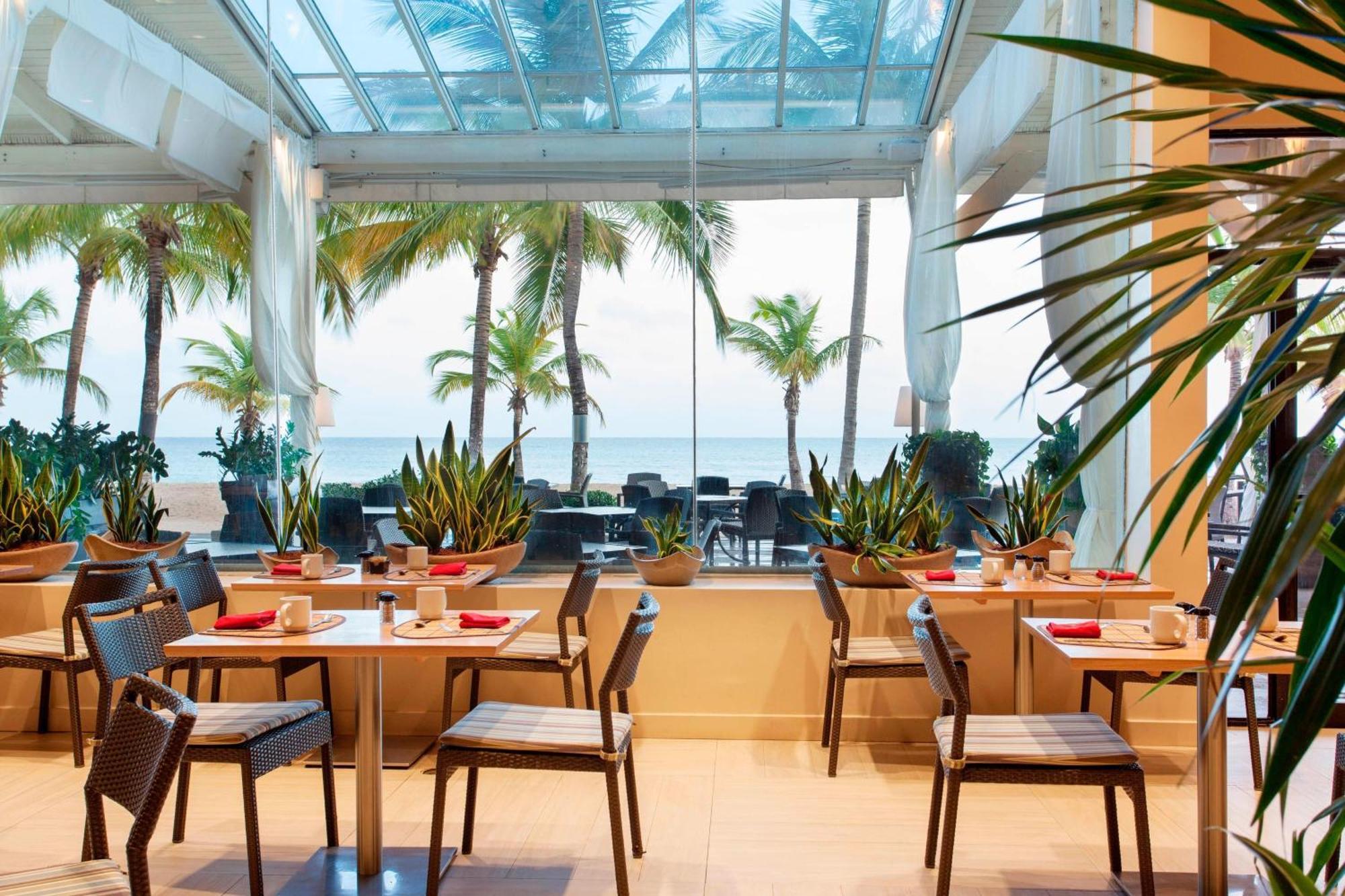 Courtyard By Marriott Isla Verde Beach Resort San Juan Extérieur photo