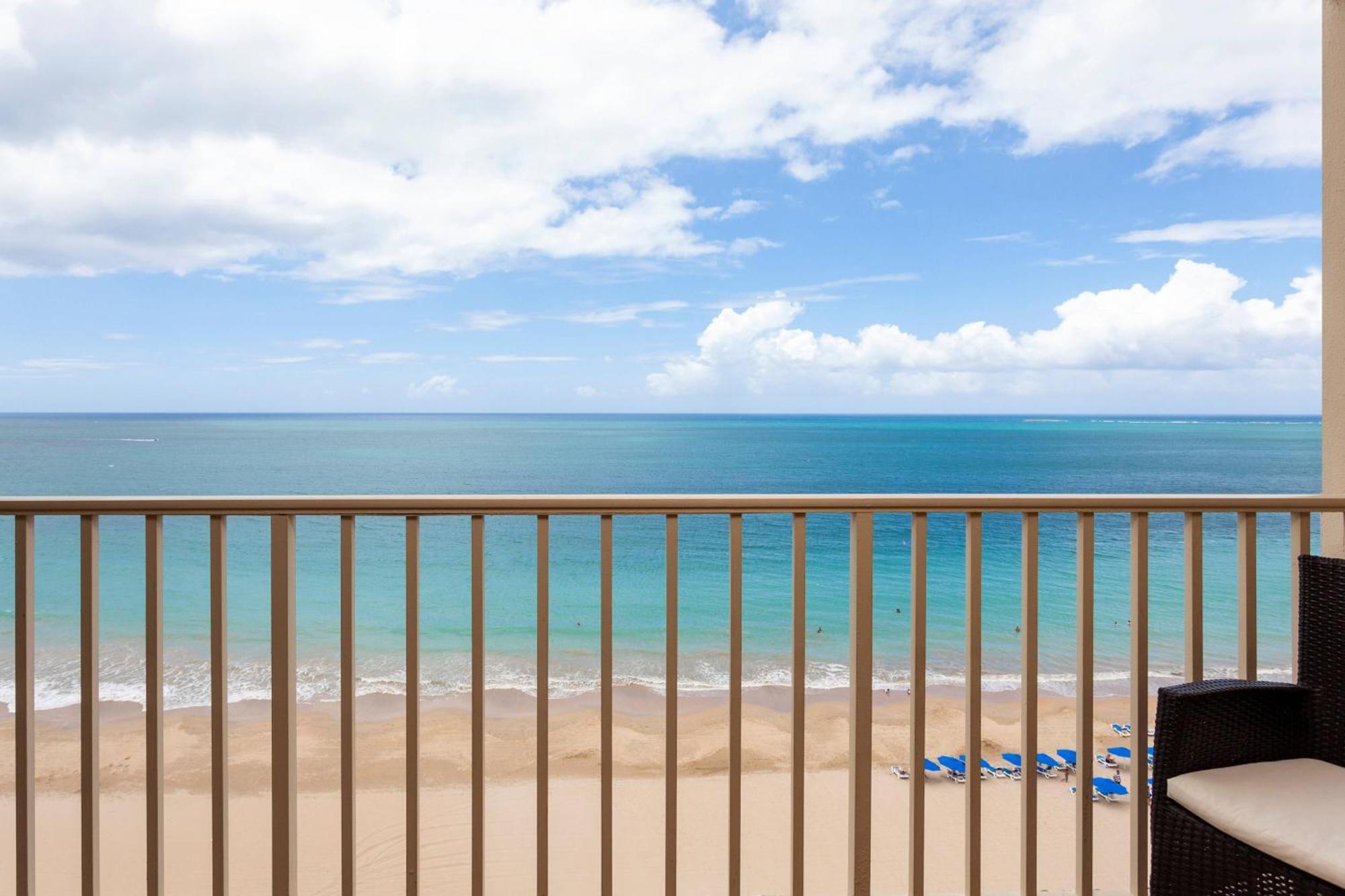 Courtyard By Marriott Isla Verde Beach Resort San Juan Extérieur photo