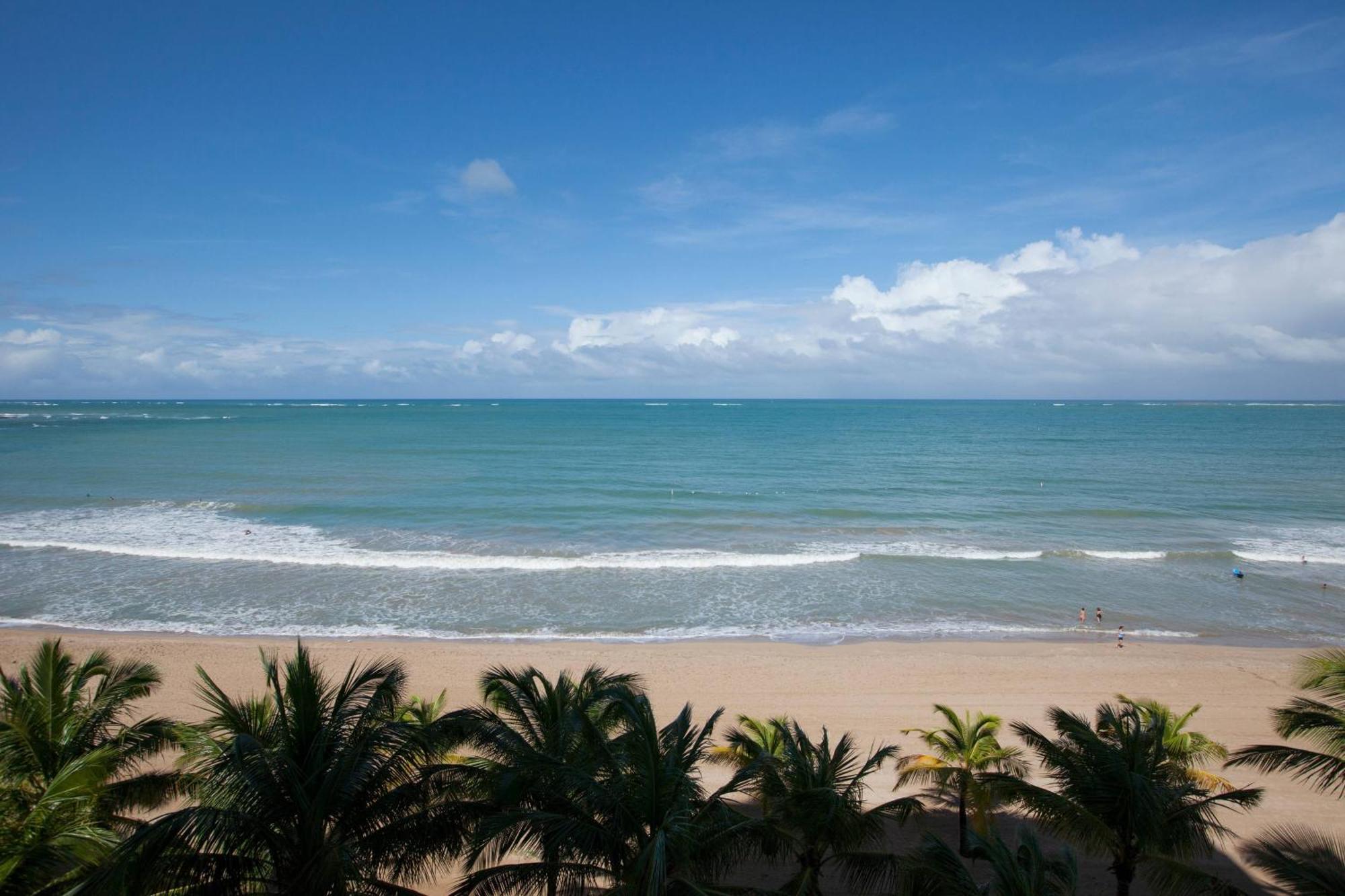 Courtyard By Marriott Isla Verde Beach Resort San Juan Extérieur photo